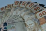 Brasileiro quer juntar dinheiro para pagar dvidas, diz pesquisa